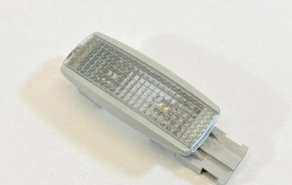 Volkswagen Polo V 6R Front seat light 3B0947109
