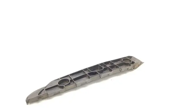 Front bumper mounting bracket
