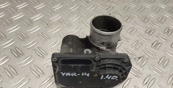 Toyota Yaris Throttle valve 261000N030