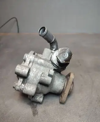 Audi Q7 4L Power steering pump 7L8422154ES