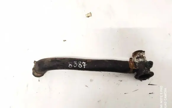 Volkswagen PASSAT B2 Engine coolant pipe/hose