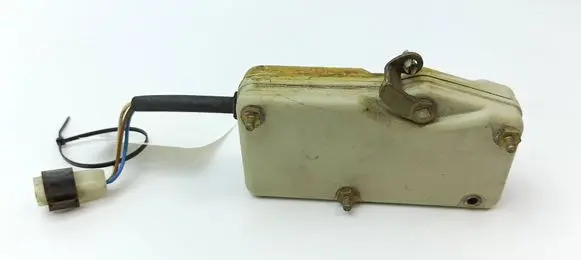 BMW 7 E23 Central locking motor 51261363595 1363595