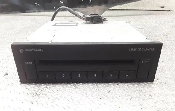 Volkswagen PASSAT B6 CD/DVD changer 3C0035110