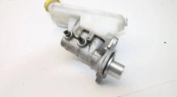 Citroen C4 Cactus Master brake cylinder