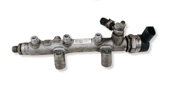 Volkswagen Touareg II Fuel main line pipe 059130090CN 057130764AE 0281006254