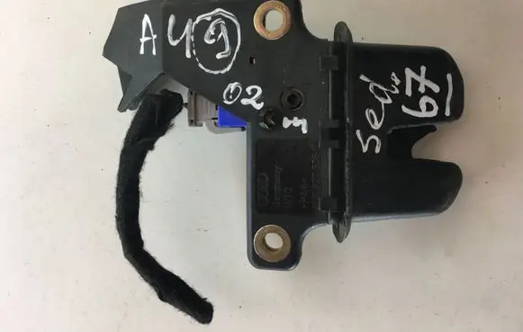 Audi A4 S4 B6 8E 8H Tailgate/trunk/boot lock/catch/latch 8E5827505B