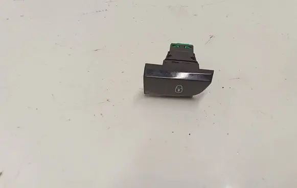 Citroen C4 II Picasso Central locking switch button 9678101077
