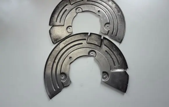 Jaguar XF X250 Rear brake disc plate dust cover 5W932C028AR