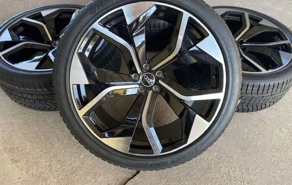 Audi Q8 R17 alloy rim 