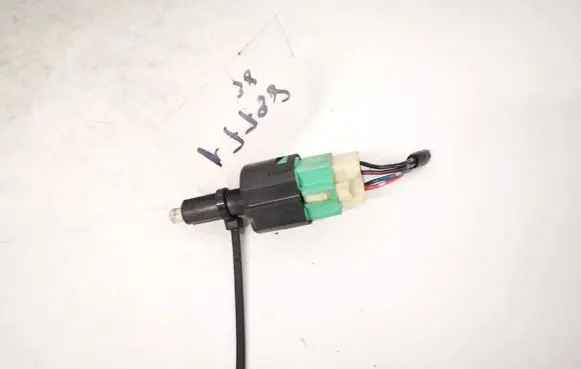 Mitsubishi Outlander Brake pedal sensor switch