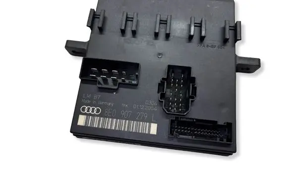 Audi A4 S4 B7 8E 8H Comfort/convenience module 8E0907279L