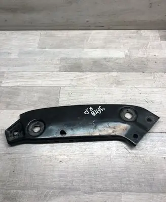 Volkswagen Jetta VI Radiator support slam panel bracket 5C6805931