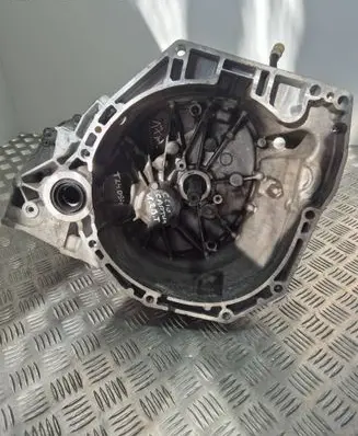 Renault Captur Manual 6 speed gearbox TL4094 320106294R D83778