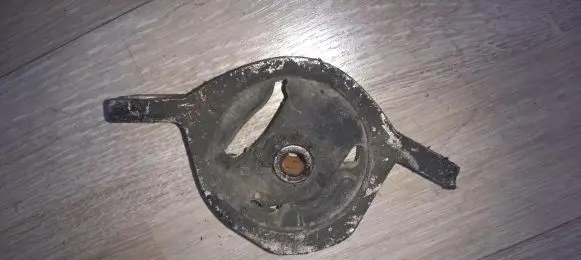 Nissan Micra Engine mount bracket 1132199b01