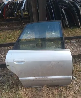 Audi A8 S8 D2 4D Rear door