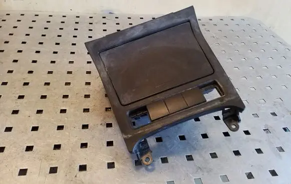 Volkswagen Golf VI Ashtray (front) 5K0857961
