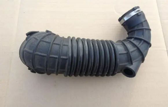 Audi Q5 SQ5 Intercooler hose/pipe 03G129629D