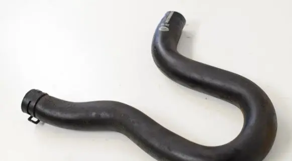 Land Rover Range Rover Sport L494 Engine coolant pipe/hose FPLA32688AA