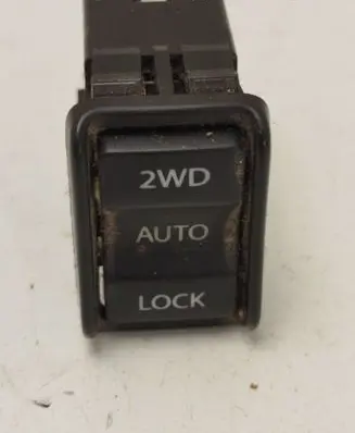 Suzuki SX4 Differential lock switch 7X03A