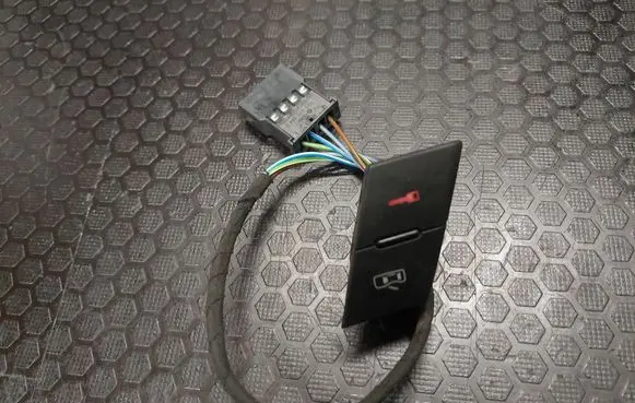 Audi A6 S6 C5 4B Central locking switch button 4B1962107
