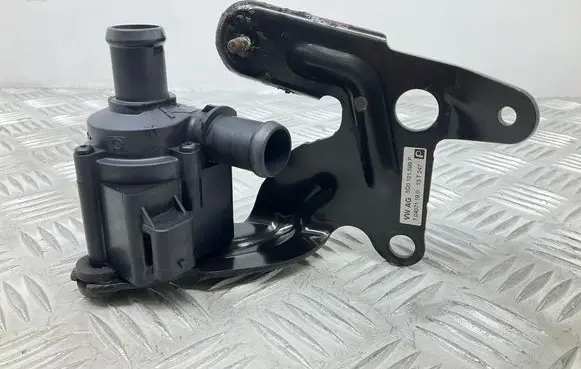 Skoda Octavia Mk3 (5E) Electric auxiliary coolant/water pump 5Q0965561B 5Q0121599P