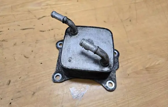 Mazda CX-7 Engine oil radiator 