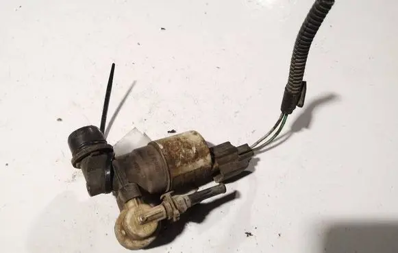Ford Grand C-MAX Windscreen/windshield washer pump bk2117k624ba bk21-17k624-ba