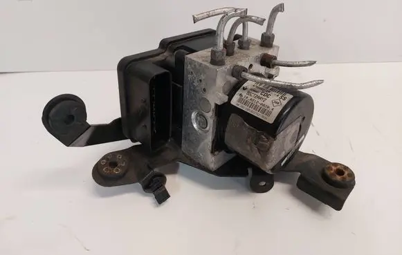 Renault Megane III ABS Pump 476602272R 95CT2AAY2 10021208204