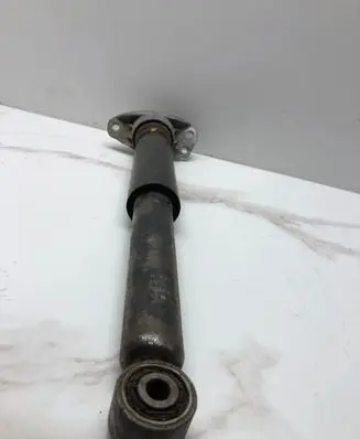 Volkswagen PASSAT B6 Rear shock absorber/damper