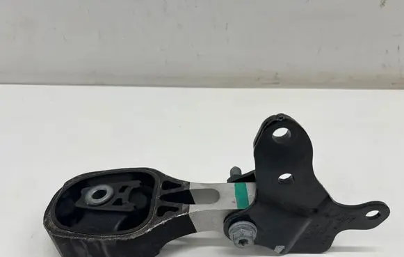 Fiat 600 Gearbox mount 9824116780