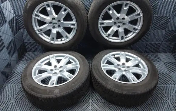 Land Rover Evoque I R18 alloy rim 