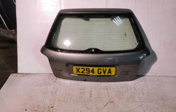 Audi A4 S4 B5 8D Tailgate/trunk/boot lid