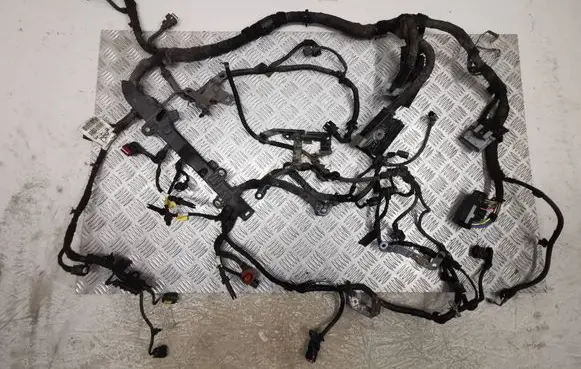 Opel Astra J Engine installation wiring loom 13396670 329510614 PA66GF30