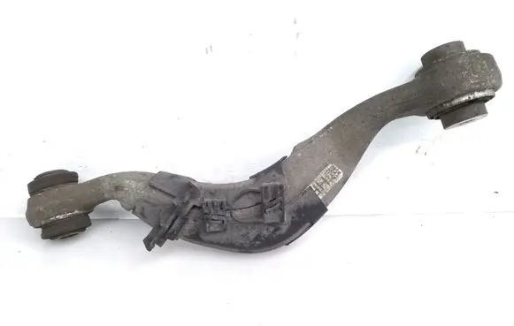 Rear control arm