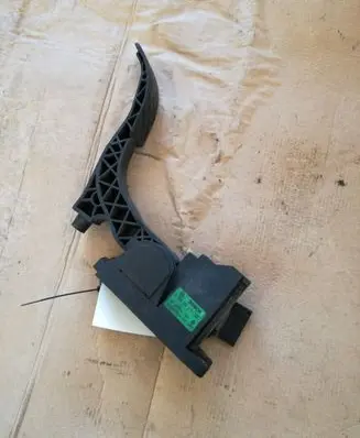 Skoda Fabia Mk1 (6Y) Accelerator throttle pedal 0280752215