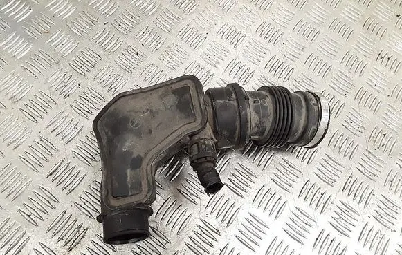 Ford Fiesta Air intake hose/pipe 6C784