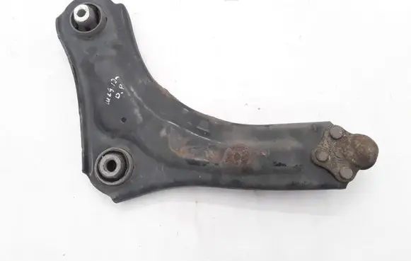 Renault Megane III Front lower control arm/wishbone 545008682R