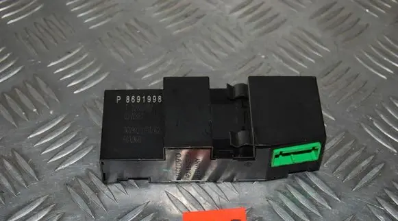 Volvo S60 ESP (stability system) control unit 8691998