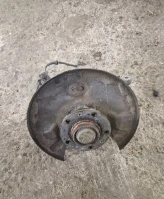 Peugeot 508 Rear wheel hub spindle/knuckle 