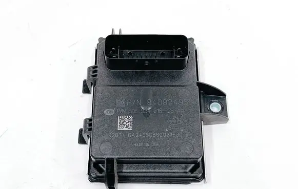 Buick Encore I Fuel injection pump control unit/module 84082495