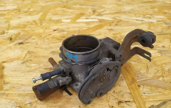 Daewoo Nubira Engine shut-off valve 