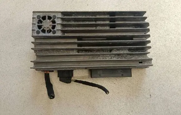 Audi A4 S4 B8 8K Sound amplifier 8T0035223M 8T0035223C 8130010045