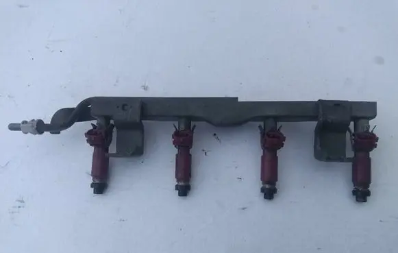 Mazda 3 I Fuel injectors set 