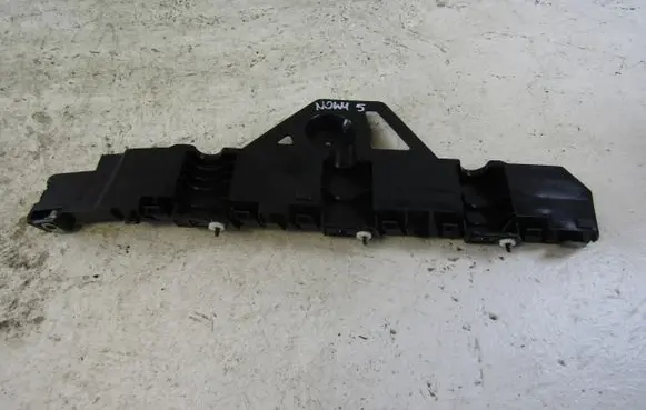 Opel Crossland X Rear bumper mounting bracket 13478133