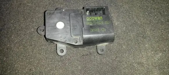 KIA Shuma Air flap motor/actuator b4007300208607 Nenustatyta