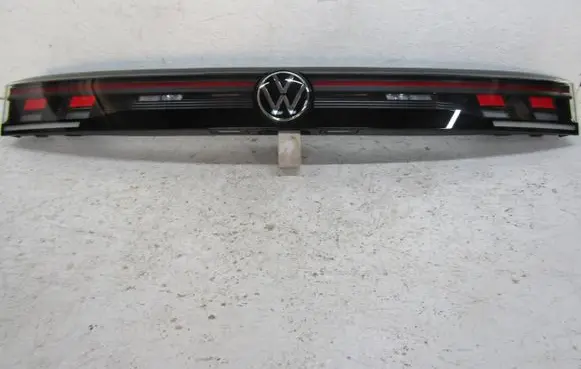 Volkswagen Tiguan Rear/tail lights 571945307C