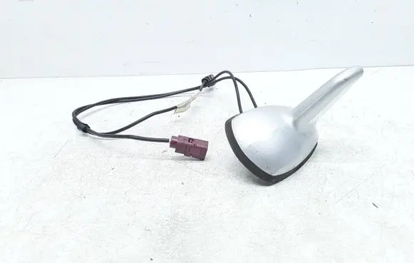 Mercedes-Benz S W221 Aerial GPS antenna 2218204975