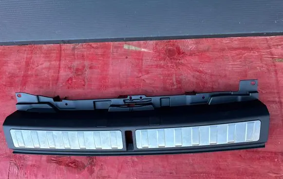 BMW X6 G06 Centre console side trim rear 7470942