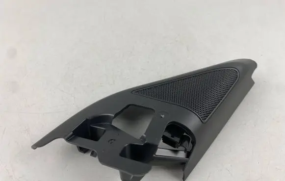 Front door high frequency speaker