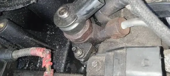 BMW 7 E65 E66 Fuel injector 0445110131 7789661